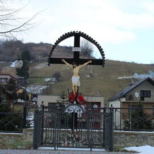 Kríž Liptovské Sliače – Nižný, križovatka Hlavná – Na Majeri