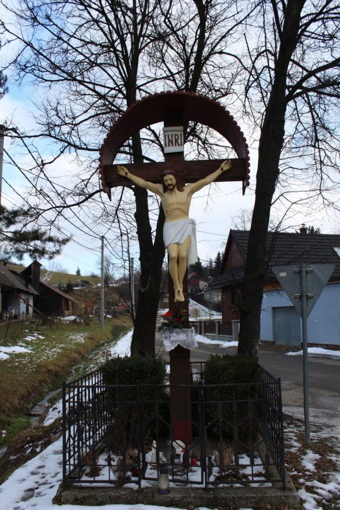 Kríž Liptovské Sliače - Nižný, križovatka Hlavná - Záhumnie 03 Kríž Liptovské Sliače - Nižný, križovatka Hlavná - Záhumnie 03