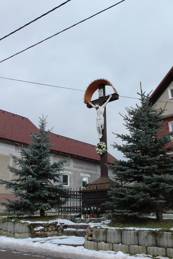 Kríž Liptovské Sliače - Stredný, Pažite