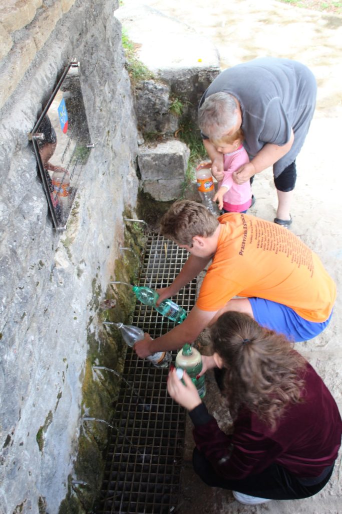 A Round Trip to Mineral Waters A Round Trip to Mineral Waters