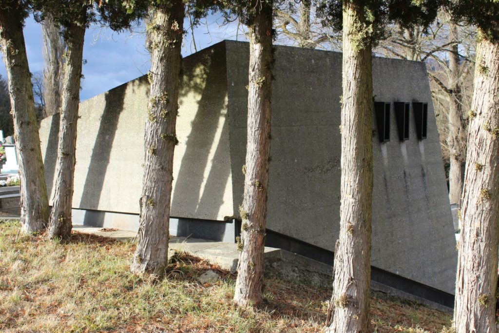 Hrobka Ľudovíta Fullu 05 Hrobka Ľudovíta Fullu 05