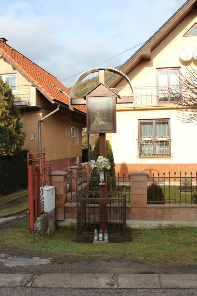 Kríž Nová Černová, ulica Pri Váhu 05