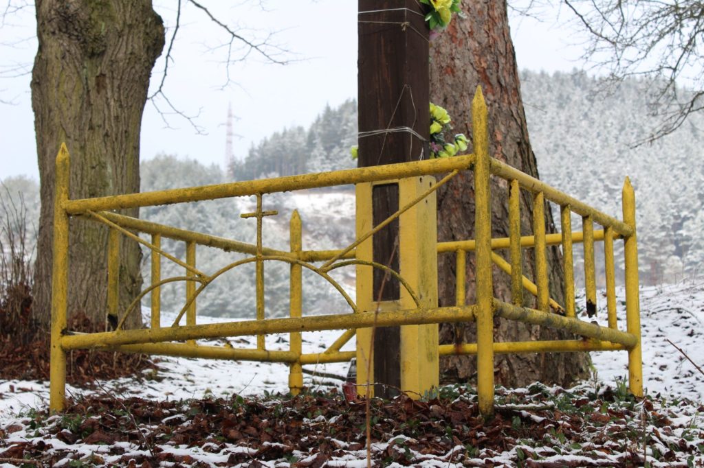 Kríž na Diele Hrboltová, pod hradiskom 05