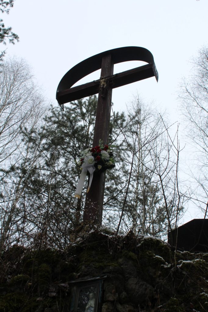 Kríž v lesoparku Hrboltová 08 Kríž v lesoparku Hrboltová 08