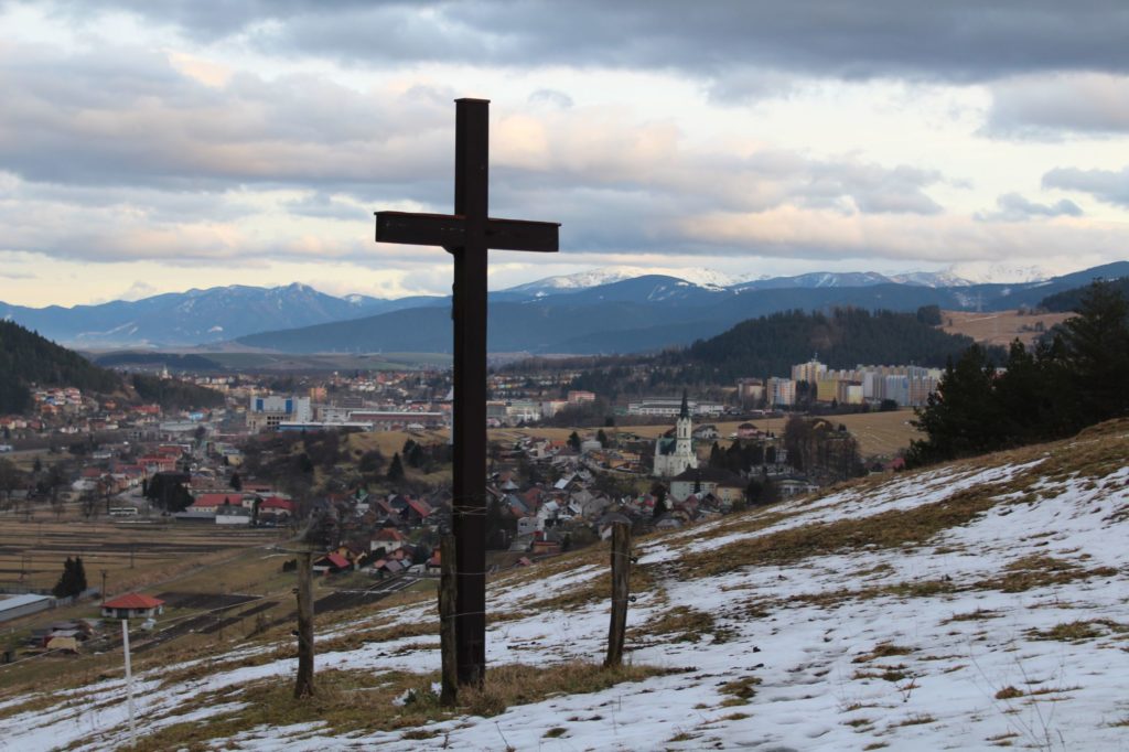 Kríž Černová, Lanoviská 03
