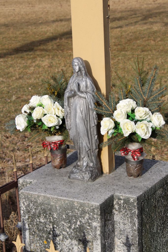 Kríž Černová, ulica Pri Váhu 02