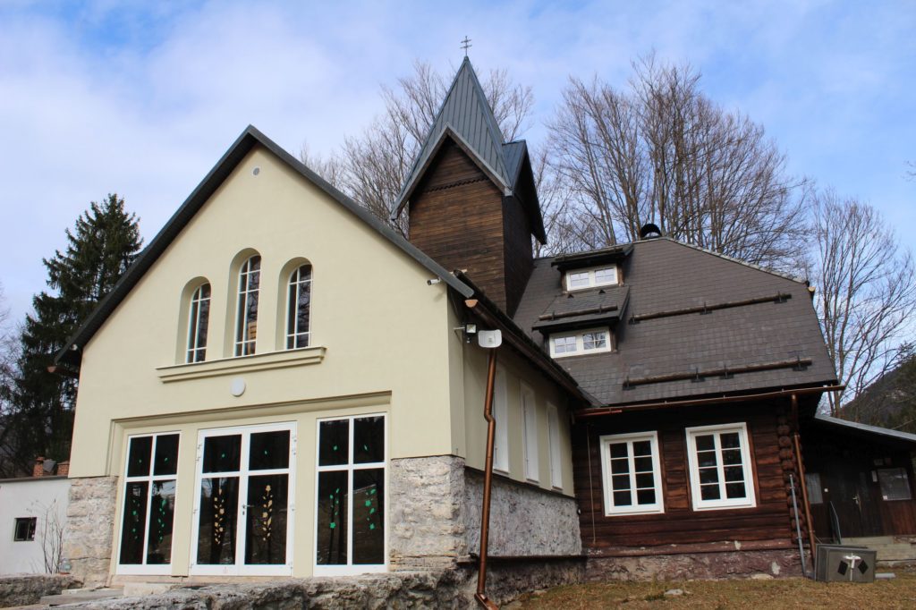 Kaplnka Biely Potok, Trlenská dolina Jezuitská zotavovňa 04