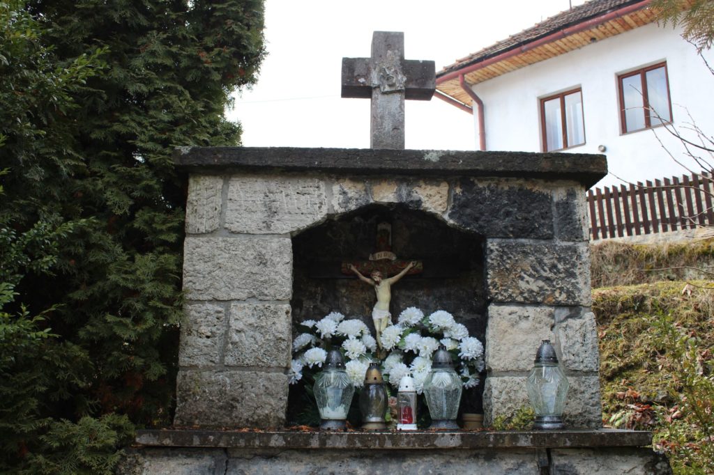 Kaplnka Lúčky, križovatka Slobody - Cintorínska 03