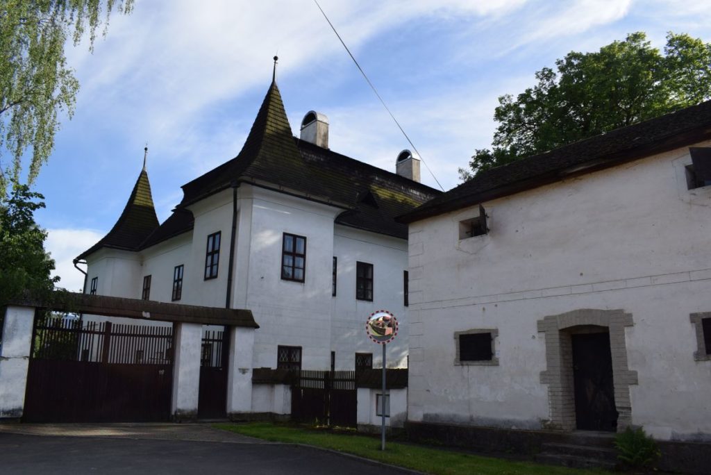 Kaštieľ Mitošiny v Bešeňovej 01