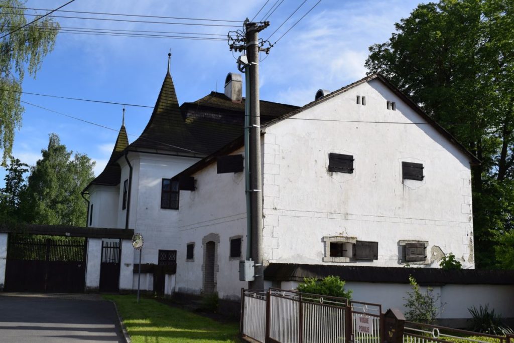 Kaštieľ Mitošiny v Bešeňovej 02
