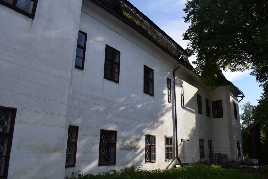 Kaštieľ Mitošiny v Bešeňovej 05