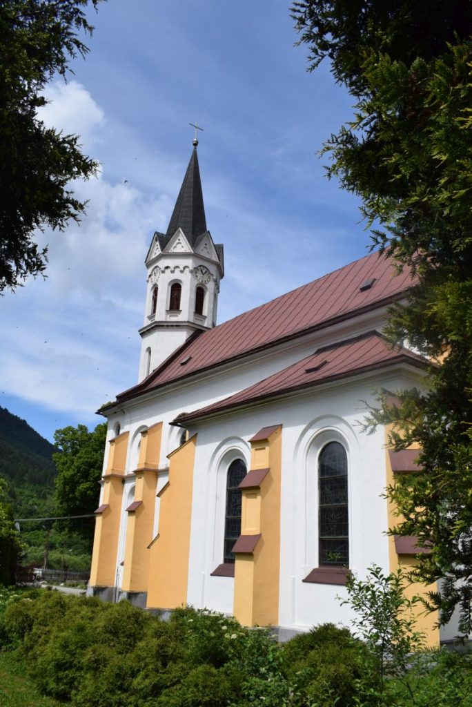 Kostol Božského srdca Ježišovho v Stankovanoch 02 Kostol Božského srdca Ježišovho v Stankovanoch 02
