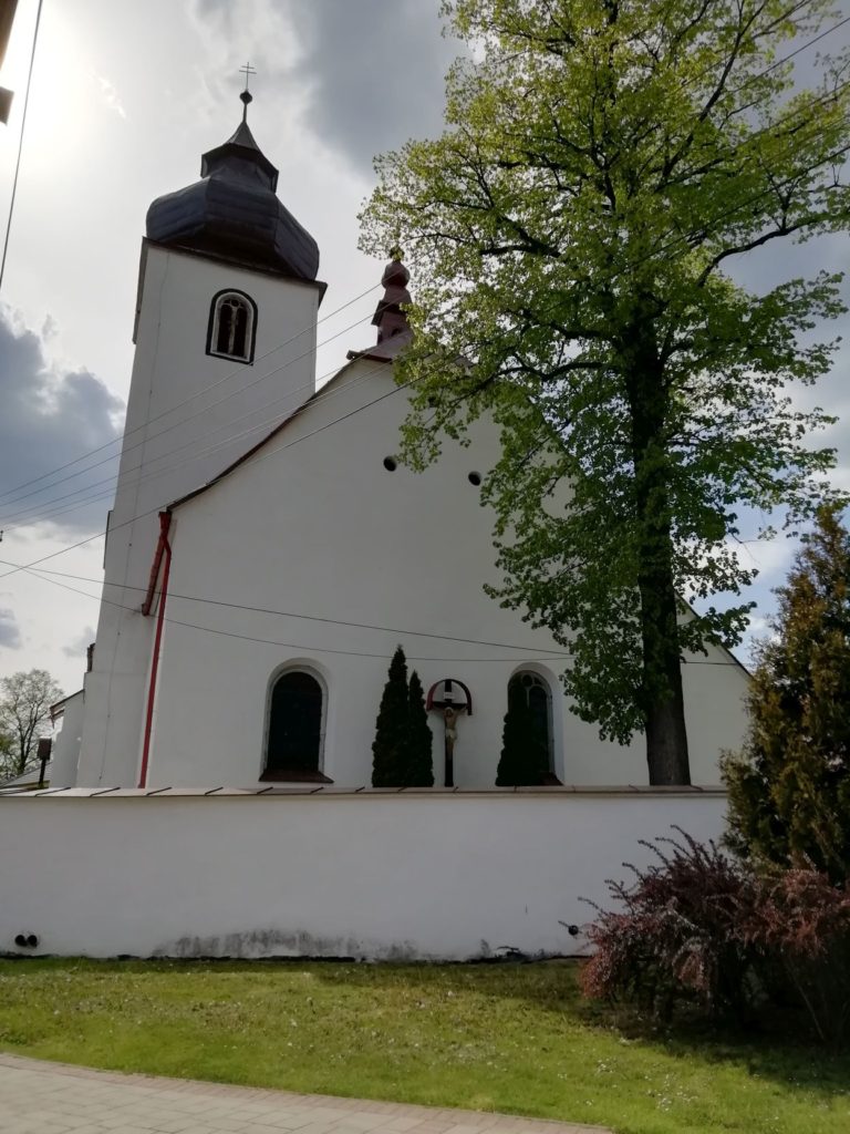 Kostol sv. Filipa a Jakuba v Liptovskej Teplej 01