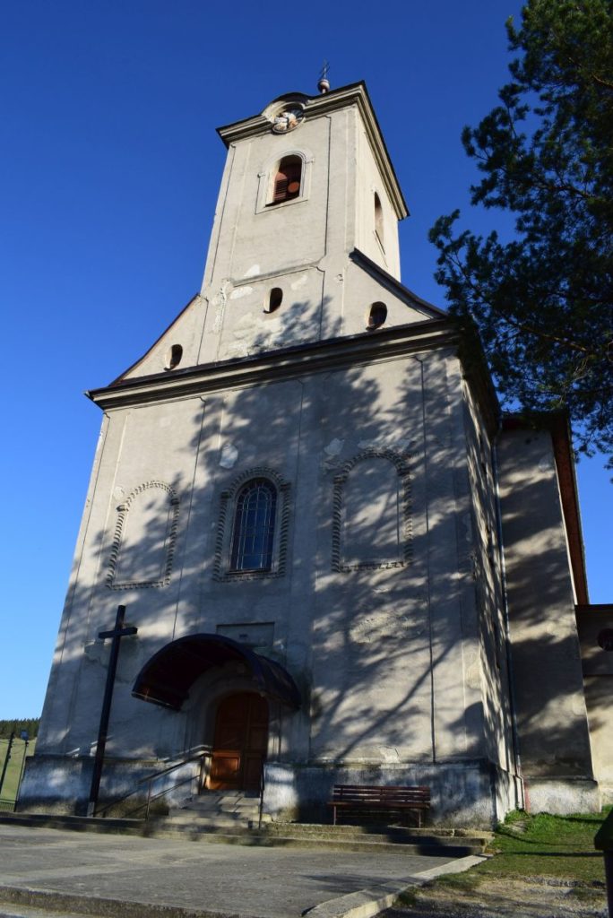 Kostol všetkých svätých v Ludrovej 02