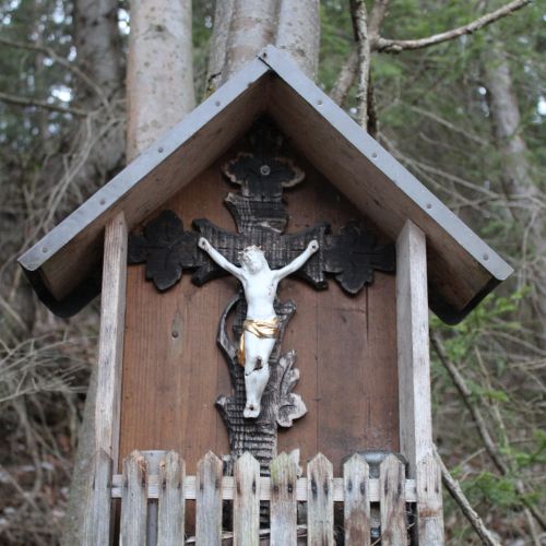 Station in Vlkolínec, near “Krkavá” Rock