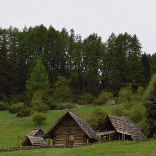 Archeologické múzeum v prírode Liptovská Mara – Havránok