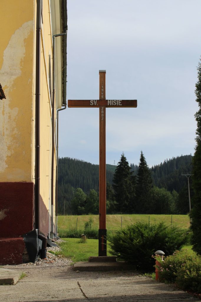 Kostol Najsvätejšej Trojice v Liptovskej Lúžnej 02