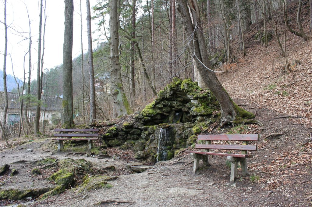 Prameň na ulici pod Orlíkom, Ľubochňa 02