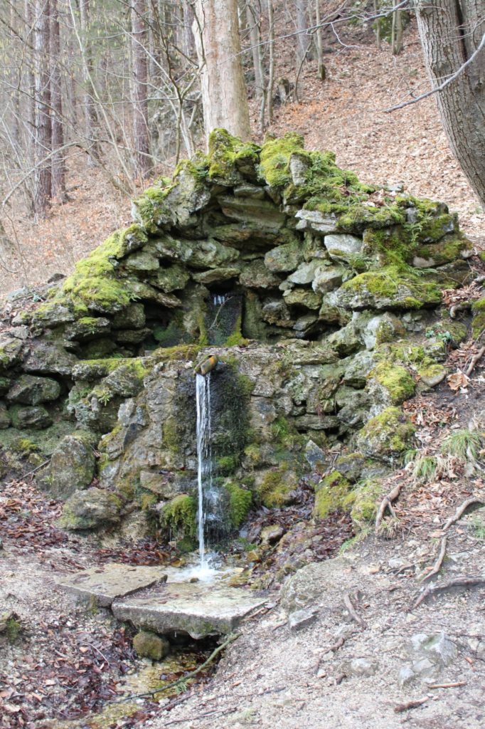 Prameň na ulici pod Orlíkom, Ľubochňa 03