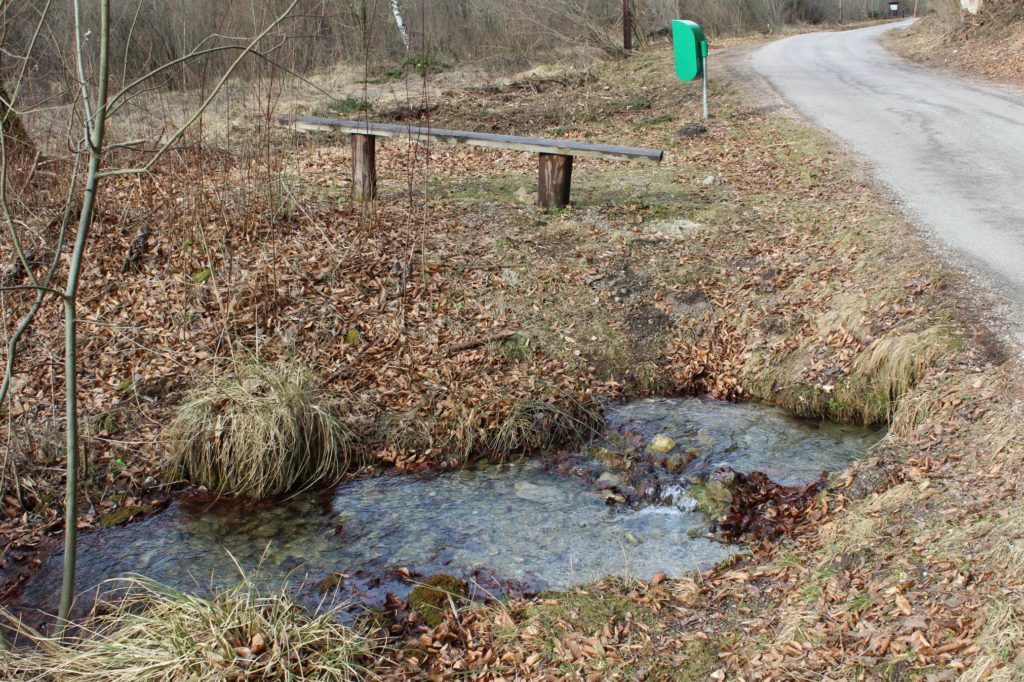 Studnička pod Dogerskými skalami, Ružomberok - Biely Potok 04 Studnička pod Dogerskými skalami, Ružomberok - Biely Potok 04