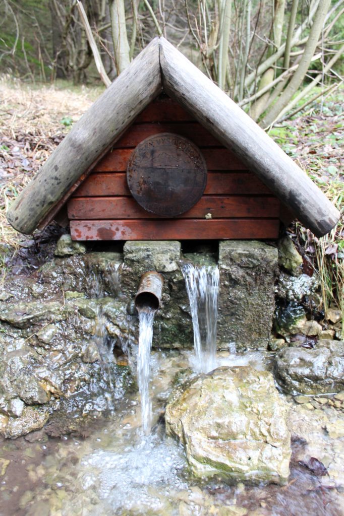 Studnička pod Žiarcom, Valaská Dubová 01
