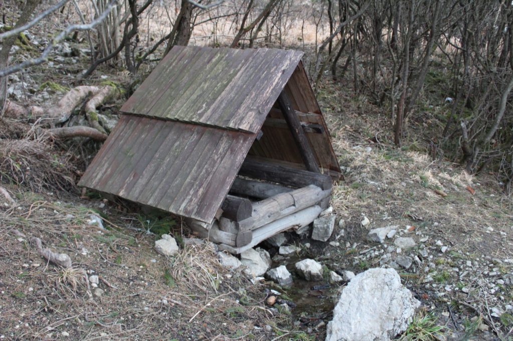 Studnička pri Krkavej skale, Ružomberok - Vlkolínec 04 Studnička pri Krkavej skale, Ružomberok - Vlkolínec 04