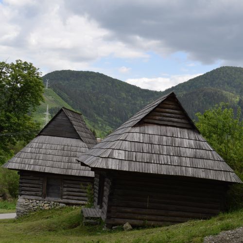 Granaries in Hubová