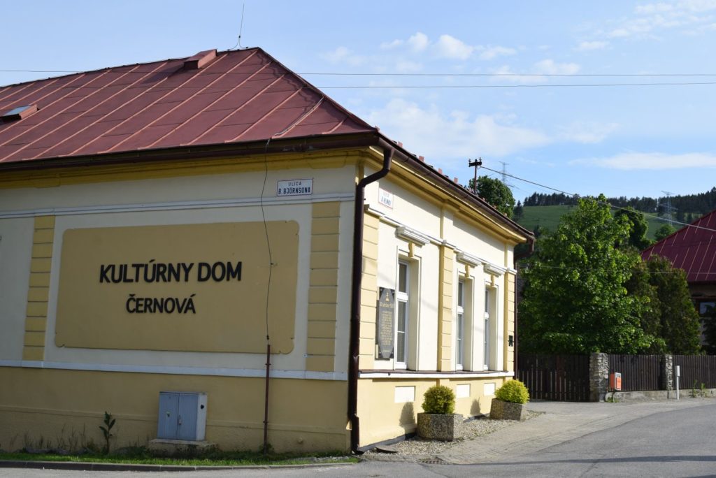 Pamätné miesto černovskej tragédie 02 Pamätné miesto černovskej tragédie 02