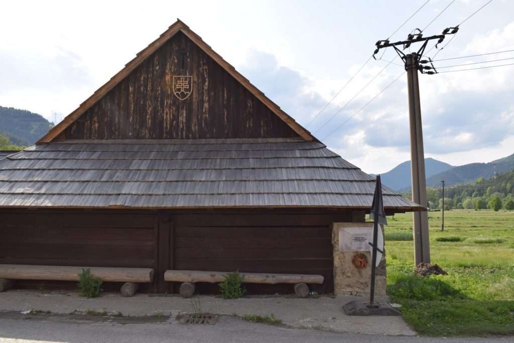 Pamätné miesto černovskej tragédie 06 Pamätné miesto černovskej tragédie 06