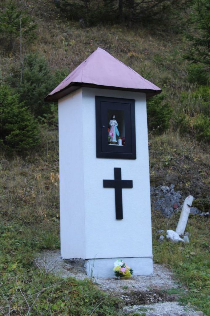 Kaplnka pri ceste na Šturec, Liptovské Revúce - Vyšná Revúca 01