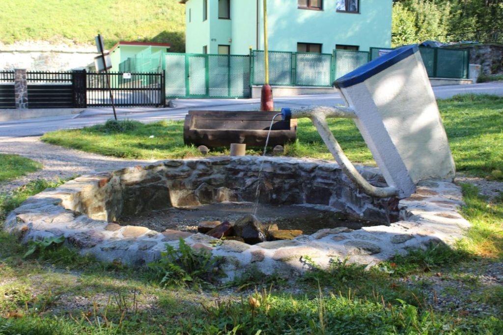 Prameň kúpeľný pohár Korytnica, Liptovská Osada 03 Prameň kúpeľný pohár Korytnica, Liptovská Osada 03