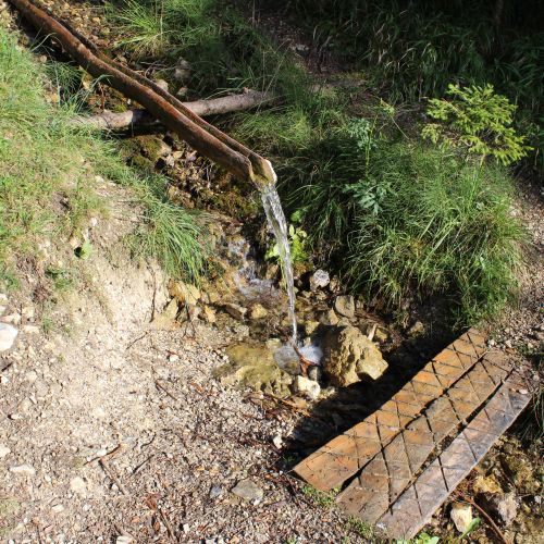 Conduit below Žiarec, Valaská Dubová