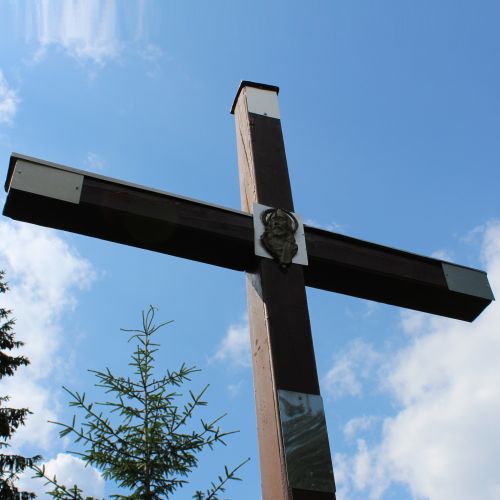 Kríž Černová, Krstá hora