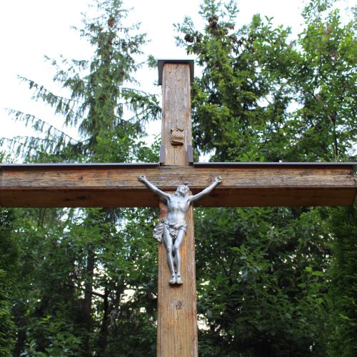 Kríž Černová, Repiská