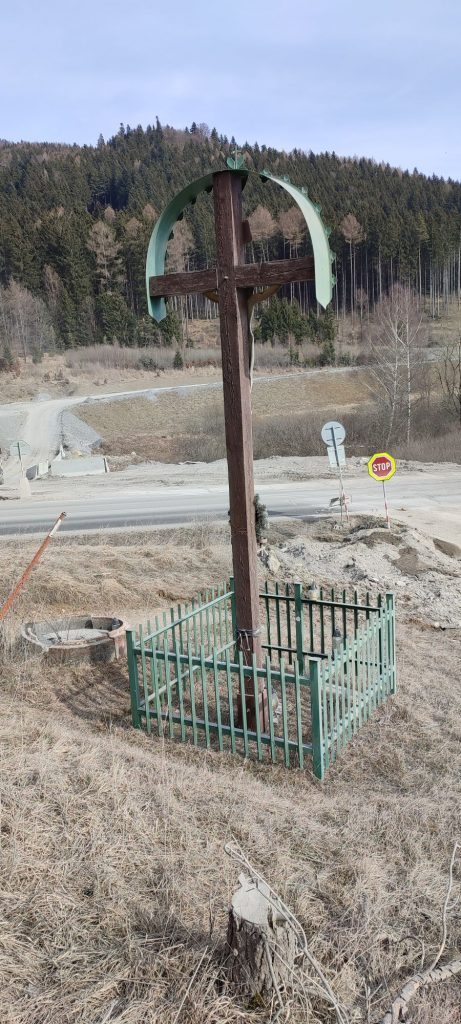 Kríž Likavka, pred Kramariskami 02 Kríž Likavka, pred Kramariskami 02