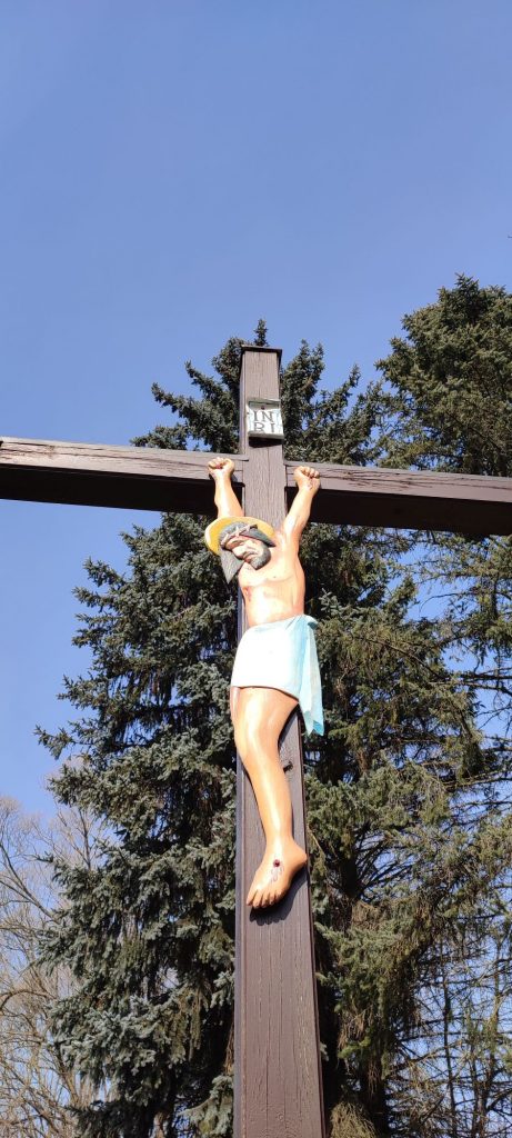 Kríž Likavka, pri kaplnke Jaskyňa Lurdskej Panny Márie 02