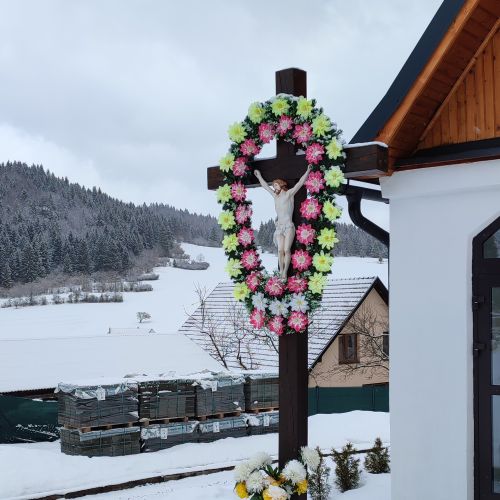 Kríž pri kaplnke svätej Anny, Studničná