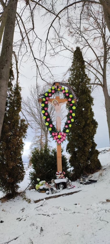 Kríž za kostolom, Komjatná 01 Kríž za kostolom, Komjatná 01