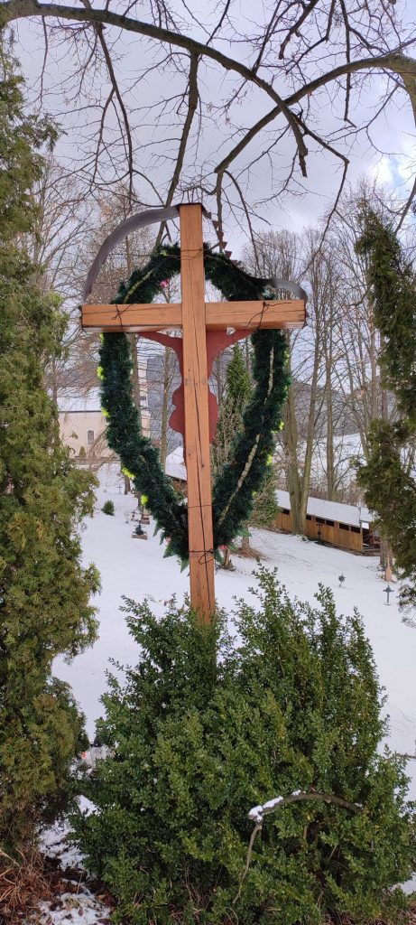 Kríž za kostolom, Komjatná 02 Kríž za kostolom, Komjatná 02