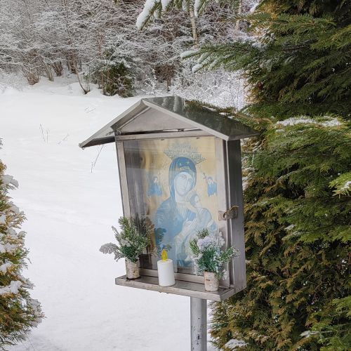 Station below rock Sivá Skala, Studničná