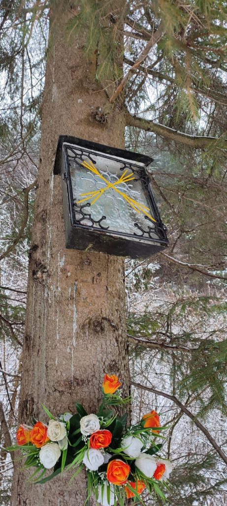 Zastavenie v Komjatnianskej doline, Komjatná 04