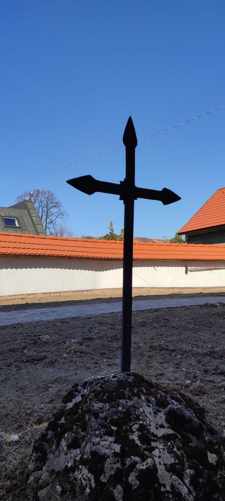 Krížik pri kostole, Liptovské Sliače - Stredný 03