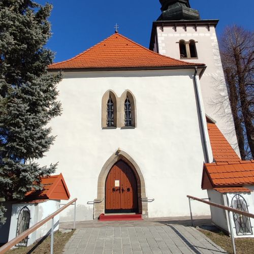 Station “new west entrance to the church”, Liptovské Sliače – Stredný