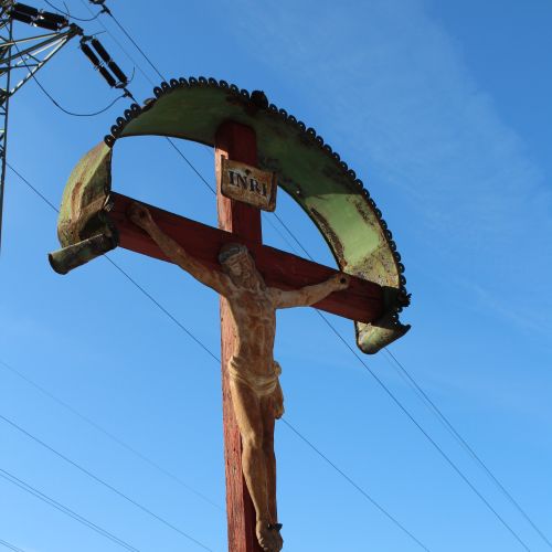 Kríž na cintoríne, Martinček