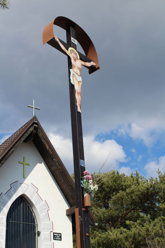 Cross at the end of Calvary, Lisková