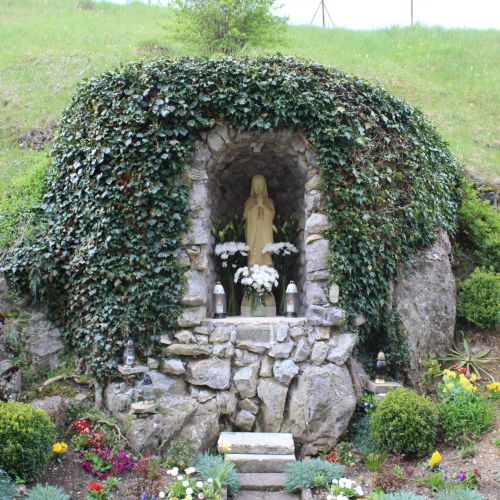 Kaplnka pri kostole, Ludrová