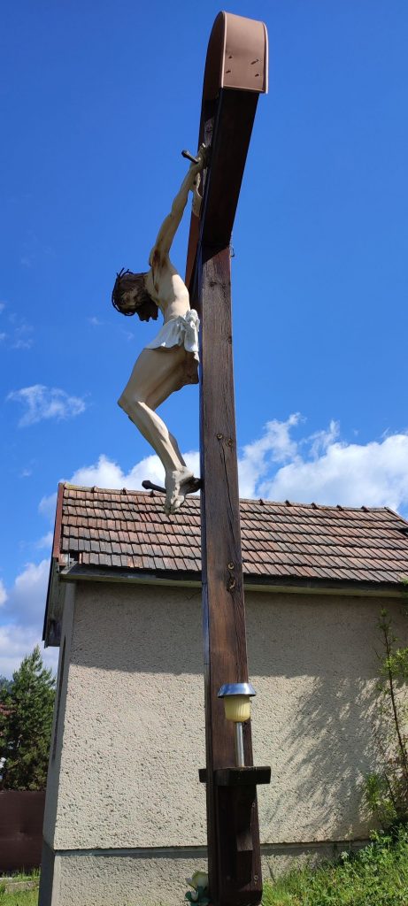 Kríž na cintoríne, Potok 04