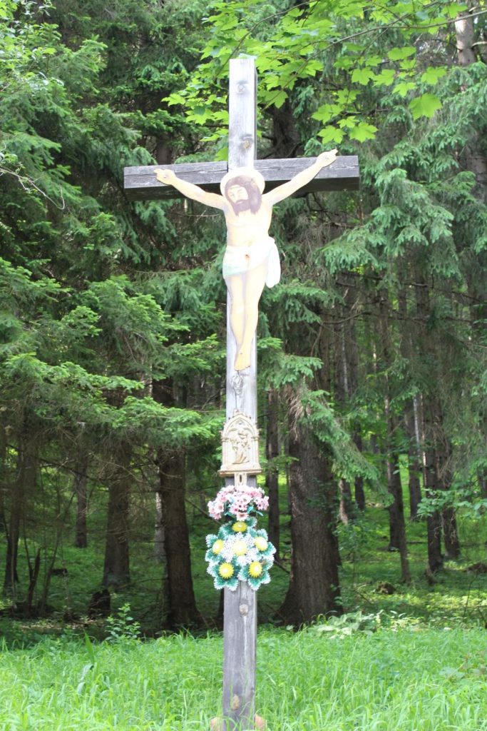 Kríž pod Záhorovom, Liptovské Revúce - Nižná Revúca 01