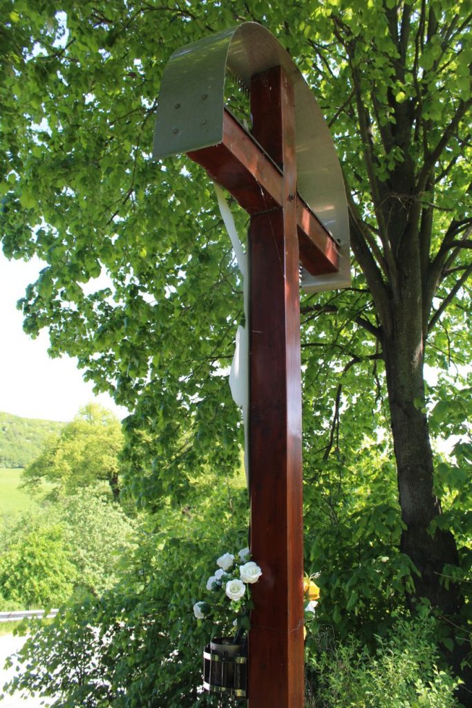 Kríž pred Kalamenmi, Lúčky 05 Kríž pred Kalamenmi, Lúčky 05