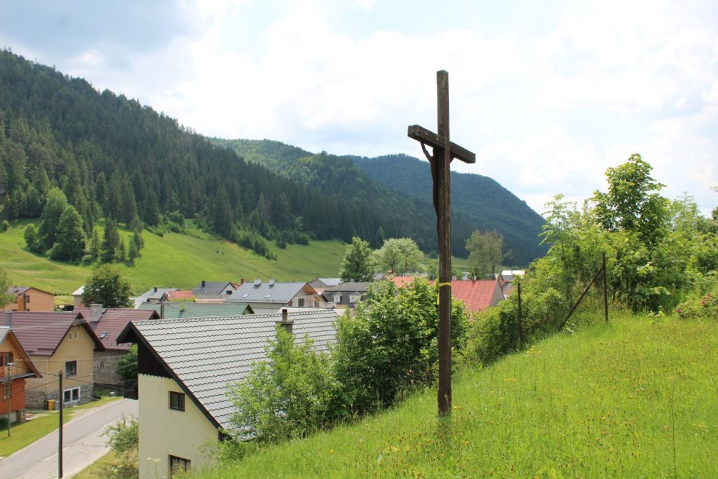 Kríž pri kostole, Liptovské Revúce - Stredná Revúca 02